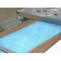 化工粉狀微波干燥設(shè)備、工業(yè)烘干機(jī)，化工粉體烘干機(jī)